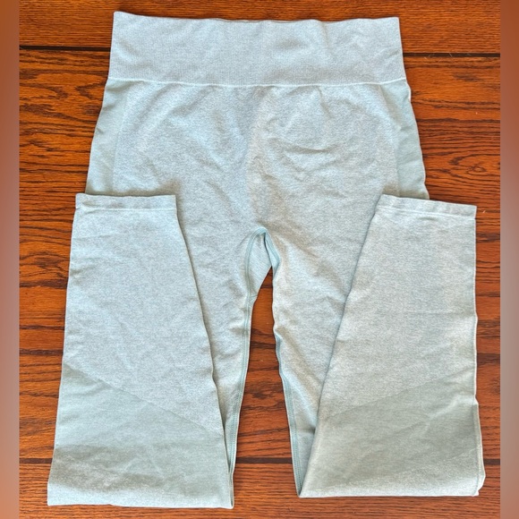 Pair of PINK Leggings - Picture 5 of 6